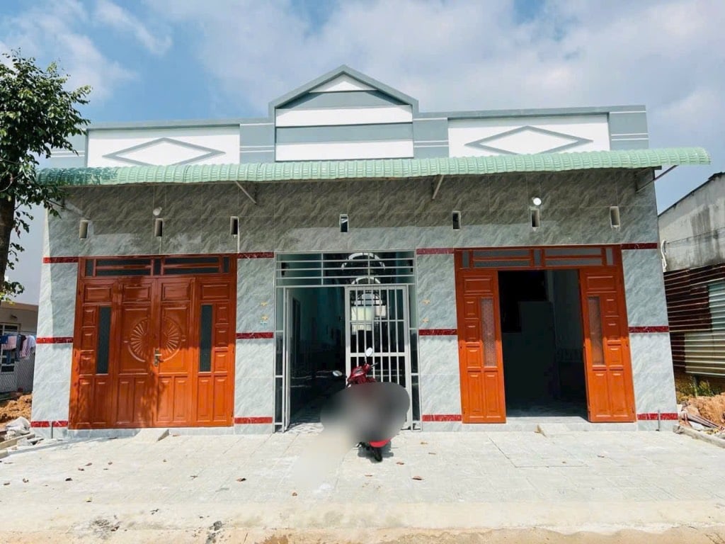 BÁN DÃY TRỌ MINH THÀNH, CHƠN THÀNH, DT 300M2, SỔ SẴN CÓ NGUỒN THU ỔN ĐỊNH