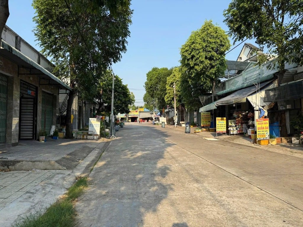 BÁN GẤP LÔ ĐẤT BÌNH PHƯỚC, GẦN TRUNG TÂM CHƠN THÀNH, 180M2 VỪA TÍCH TÀI SẢN VỪA TẠO DÒNG TIỀN