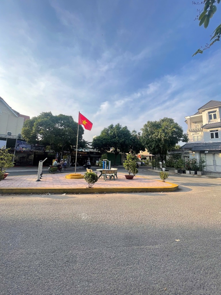BÁN ĐẤT LINH TRUNG, GẦN KCN THỦ ĐỨC, 120M2 GIÁ CHỈ 1.05 TỶ CÓ SỔ SẴN