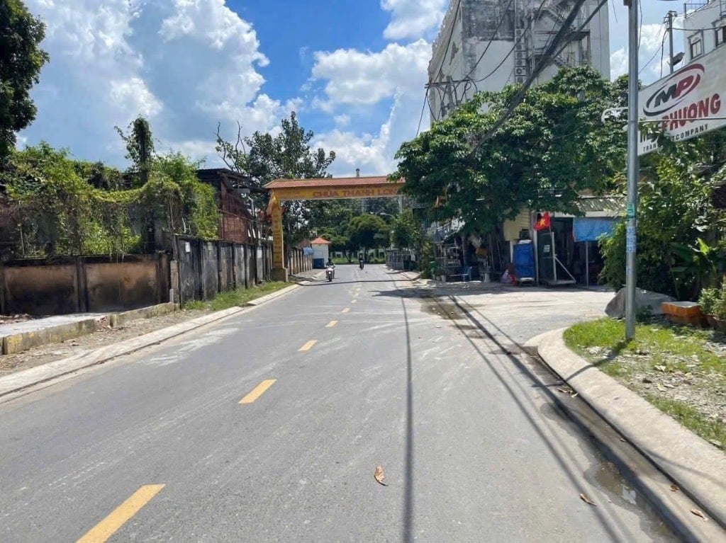 BÁN NGỘP LÔ ĐẤT PHƯỚC LONG B THỦ ĐỨC, GẦN TRƯỜNG HỌC, 100M2 GIÁ CHỈ 1.2 TỶ CÓ SỔ
