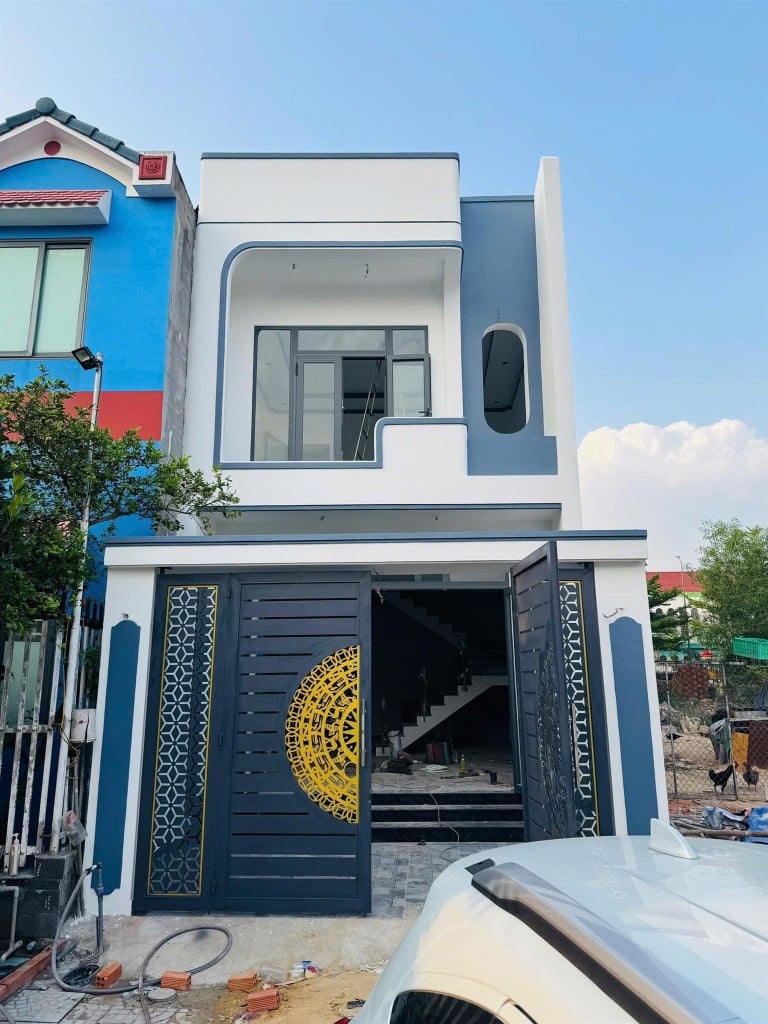 Bán nhà gần chợ Bờ Ngựa Tân Kiên Bình Chánh, DT 80m2 sổ hồng riêng
