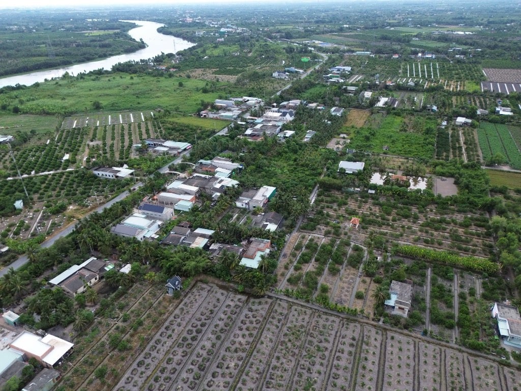 Cần bán đất thổ Xã Thạnh Hoà, Bến Lức, DT 5x39m, cách ĐT816 100mét, đường oto