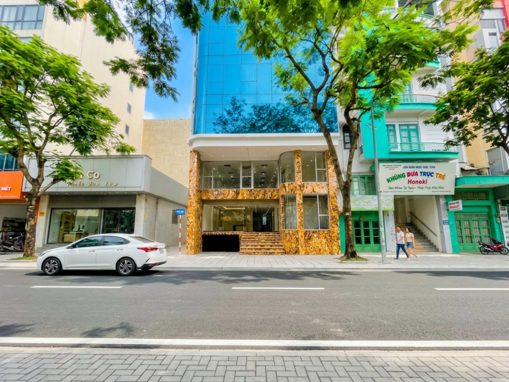 BÁN GẤP NHÀ MẶT PHỐ VŨ TÔNG PHAN, THANH XUÂN, LÔ GÓC, 2 MẶT PHỐ, 83m2, MT 8m, CHỈ 27 TỶ