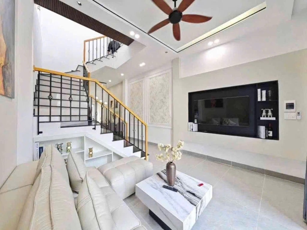 Bán nhà Chính Gián, Thanh Khê, dt 72m2 nhà 3PN, mà chỉ nhỉnh 4 tỷ