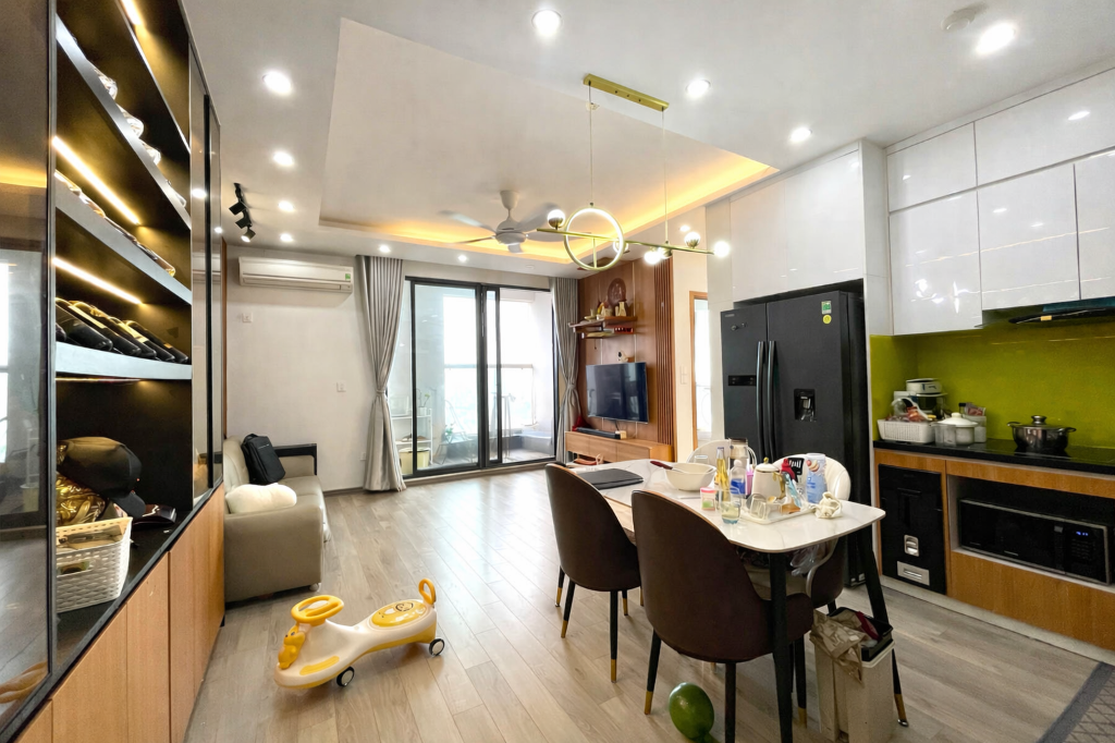 Bán căn hộ 2 ngủ lô góc đỉnh Thiên Niên Kỷ, view trọn Hà Đông, dt gần 80m2, giá 7,5 tỷ