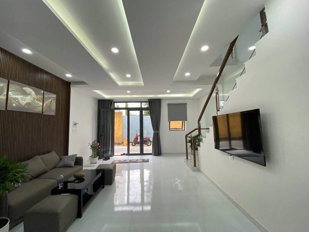 Bán nhà Tây Thạnh Tân Phú, 42m² hẻm 6m, gần Aeon Mall, 2 tầng giá chỉ 5.9 tỷ