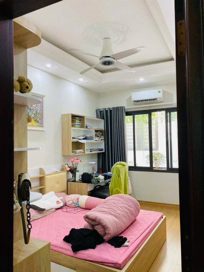 Bán Nhà Phan Đình Giót. Thanh Xuân. Lô Góc. Ô Tô. DT 44m2. MT 6.7m. 4 Tầng. Giá 15.4 Tỷ.