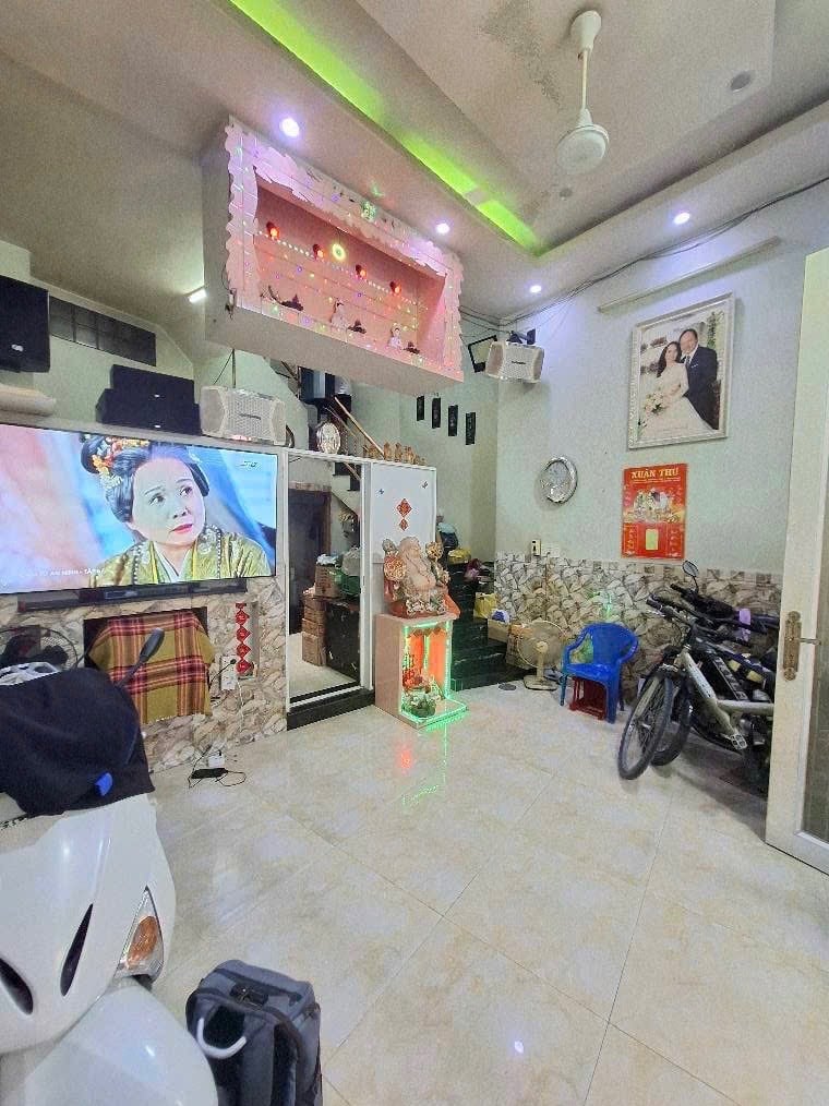thuviennhadat.vn