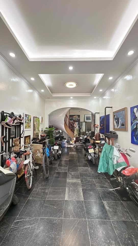 SIÊU PHẨM, BÁN NHANH NHÀ MẶT PHỐ VIP YÊN PHỤ, TÂY HỒ, 75M 4 TẦNG MẶT TIỀN 4.1M GIÁ 35 TỶ