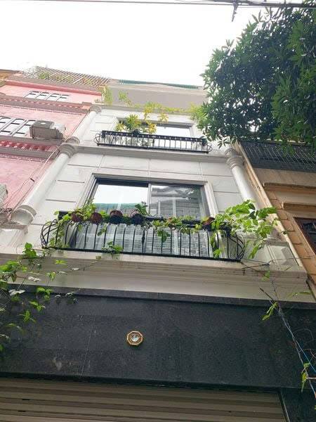 Cho thuê nhà Hoàng Quốc Việt Cầu Giấy, phù hợp gia đình văn phòng kinh doanh online lớp học Spa