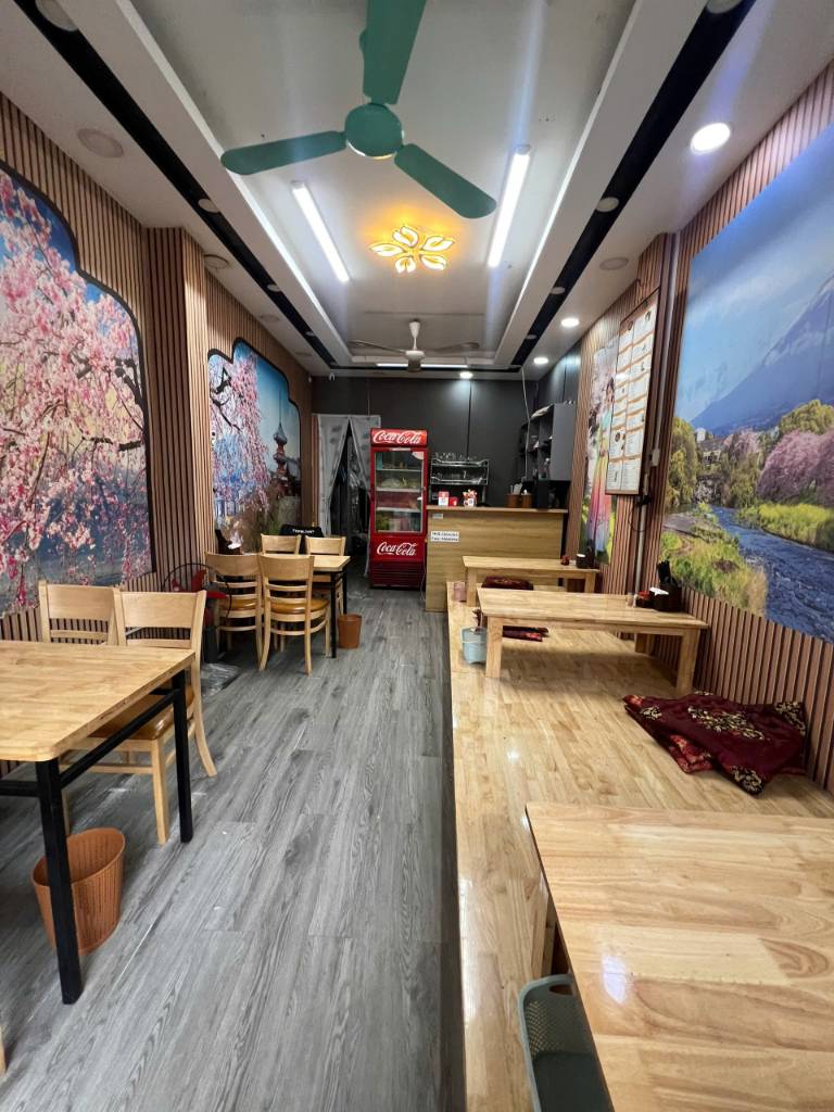 Cho thuê nhà	Xuân Thuỷ, Cầu Giấy, dt 60m2, nhà 4PN, giá 20 triệu/tháng