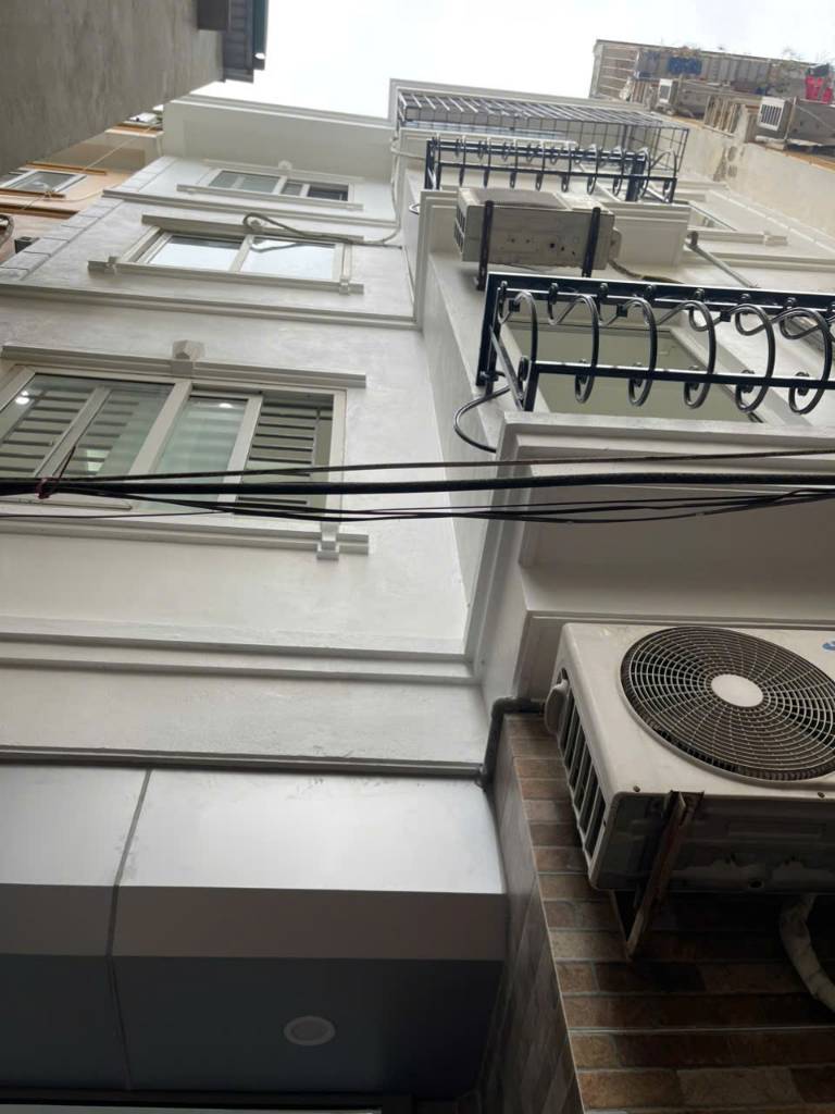 Cho thuê nhà ngõ 101 Đào Tấn Ba Đình, giá 12 triệu/tháng ưu tiên hộ gia đình