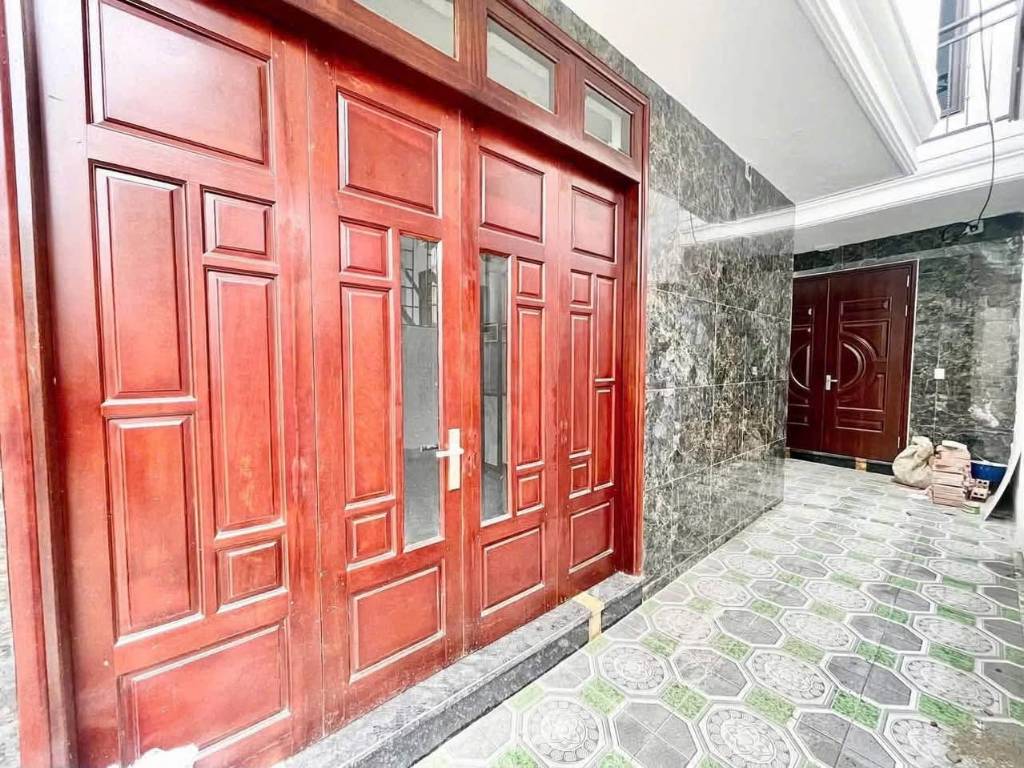 Cho thuê nhà ngõ 20 Phú Minh Văn Trì, chỉ 12 triệu/tháng, phù hợp hộ gia đình