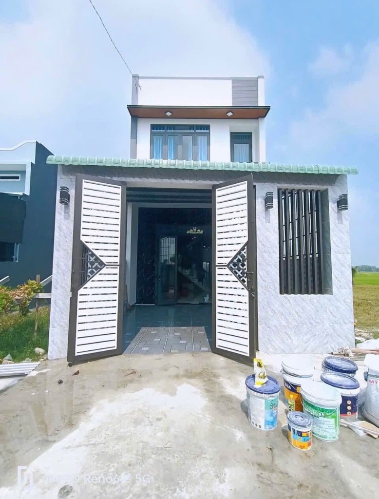 BÁN GẤP NHÀ 1 TRỆT 1 LẦU KDC PHONG PHÚ, BÌNH CHÁNH,DT 5x26M – 3PN – SỔ HỒNG RIÊNG