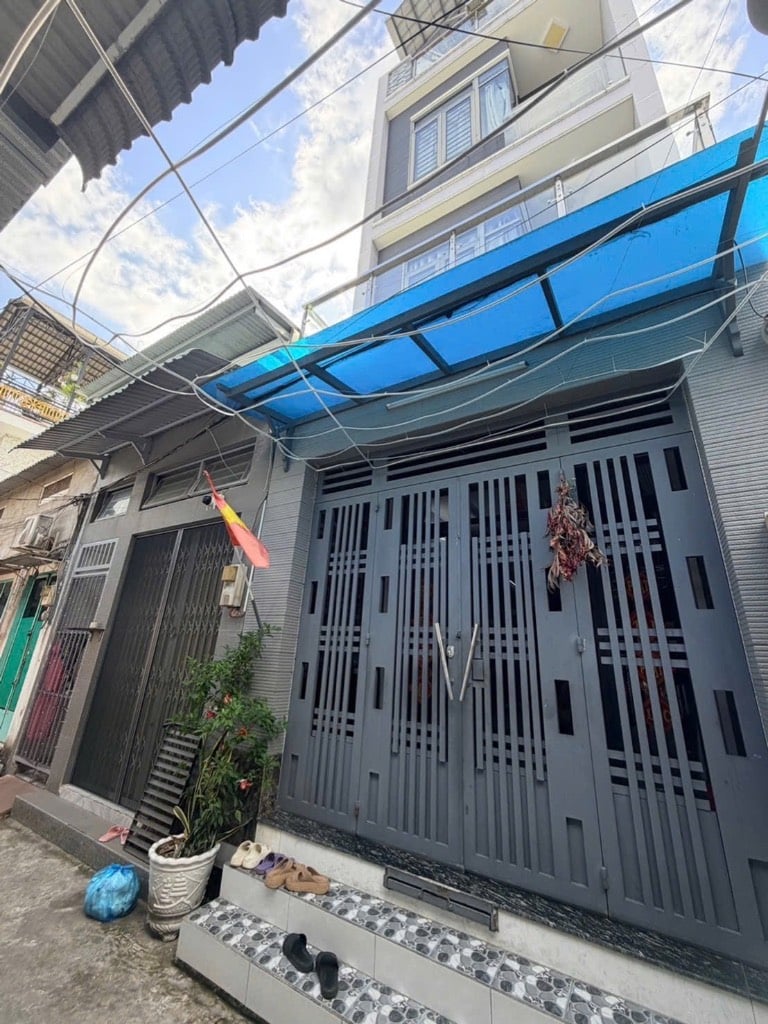 Bán nhà Quận 7, trung tâm Him Lam, diện tích lớn 81m2 hẻm 3m, sổ hồng cầm tay