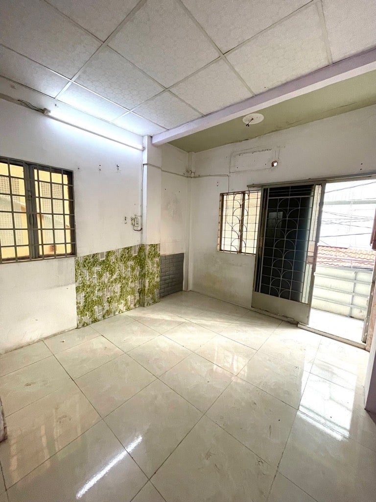 Bán nhà hẻm xe hơi 5m Phan Văn Trị, Gò Vấp, 2 tầng giá hơn 2 tỷ