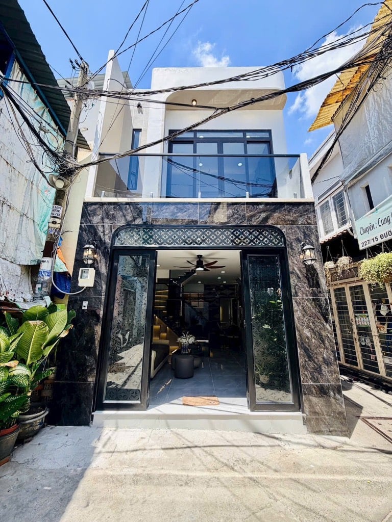 Bán nhà Thống Nhất Gò Vấp, 4x10m 2 tầng 3 phòng ngủ, giá nhỉnh 5 tỷ