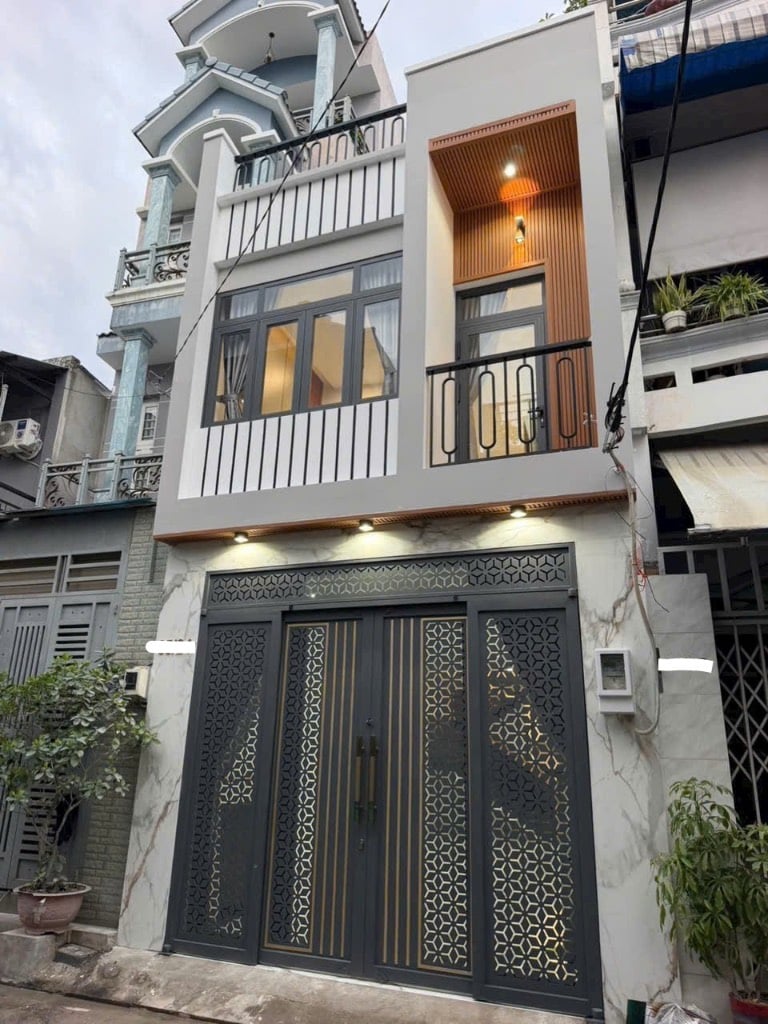 Bán nhà Nguyễn Văn Yến Tân Phú, dt 62m2 2 tầng hẻm xe tải 7m giá 7,19 tỷ