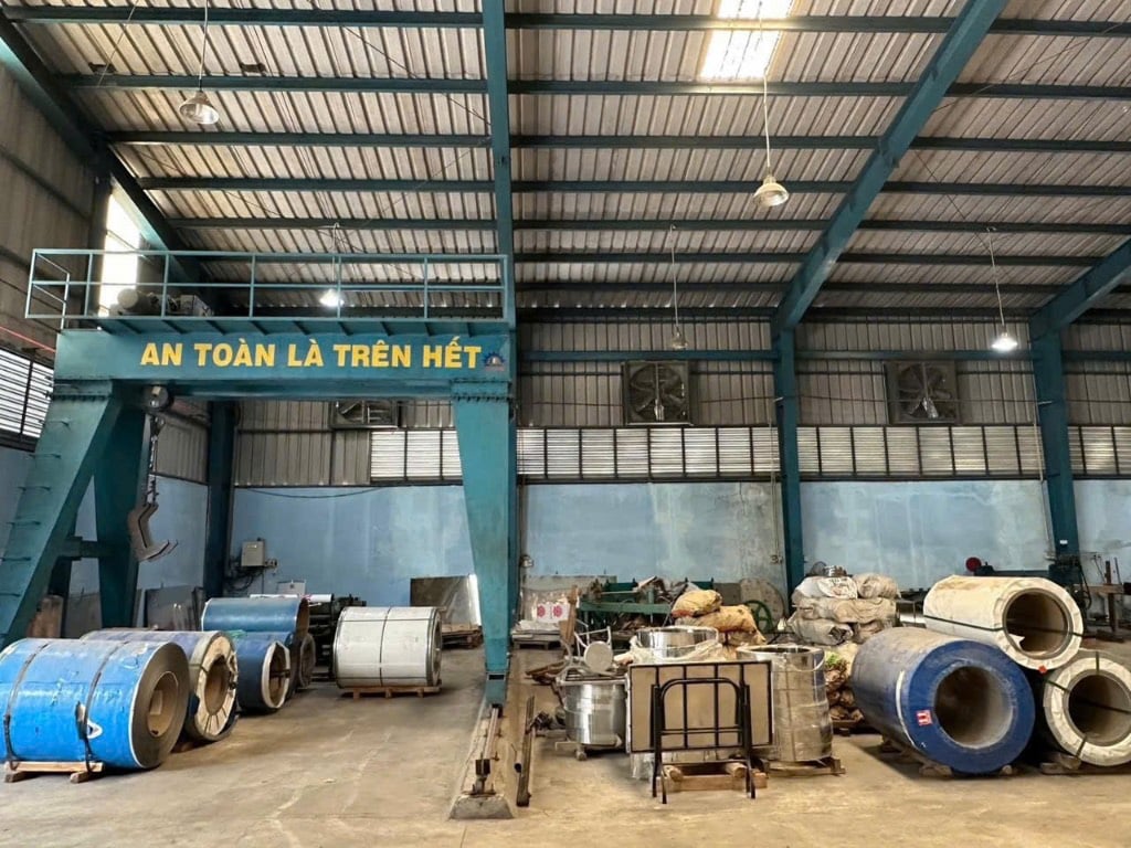 Bán nhà xưởng Thanh Niên Bình Chánh, DT 2807m2 có 2120m2 đất ở, giá 58 tỷ
