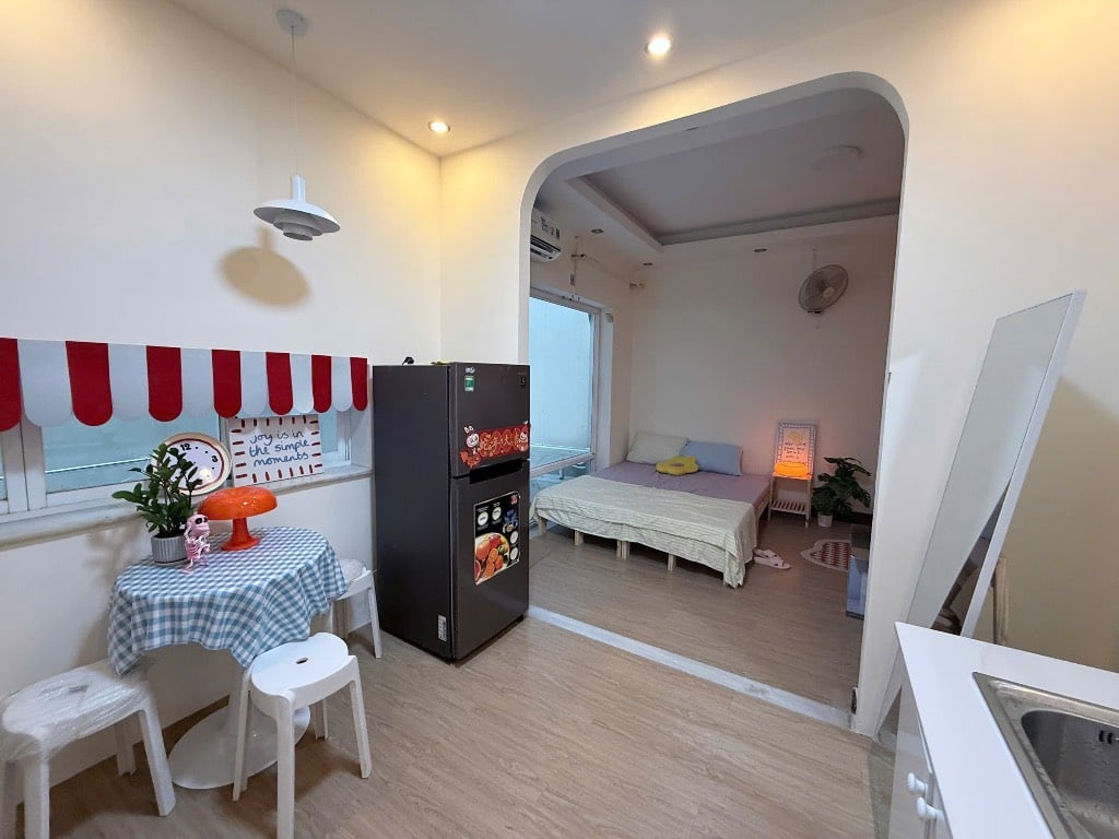 CHO THUÊ CĂN HỘ TRẦN BÌNH TRỌNG, BÌNH THẠNH, 45M² TÁCH BẾP + SÂN SAU, GẦN VLU