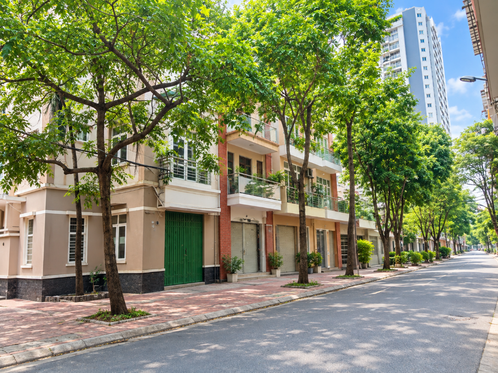 Cho thuê nhà mặt phố Nghĩa Đô Cầu Giấy, 95m² 4 tầng, căn góc, giá 55 triệu