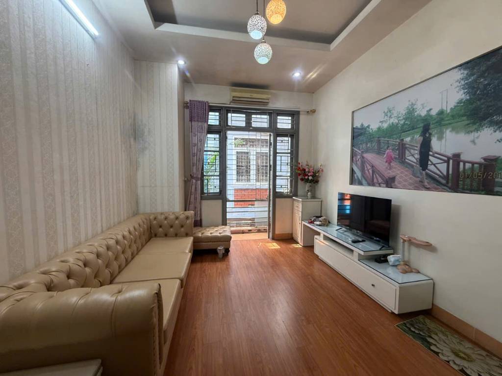 Cho thuê nhà Thụy Phương Bắc Từ Liêm, 37m² 4 tầng, 3PN, ô tô, giá 10 triệu