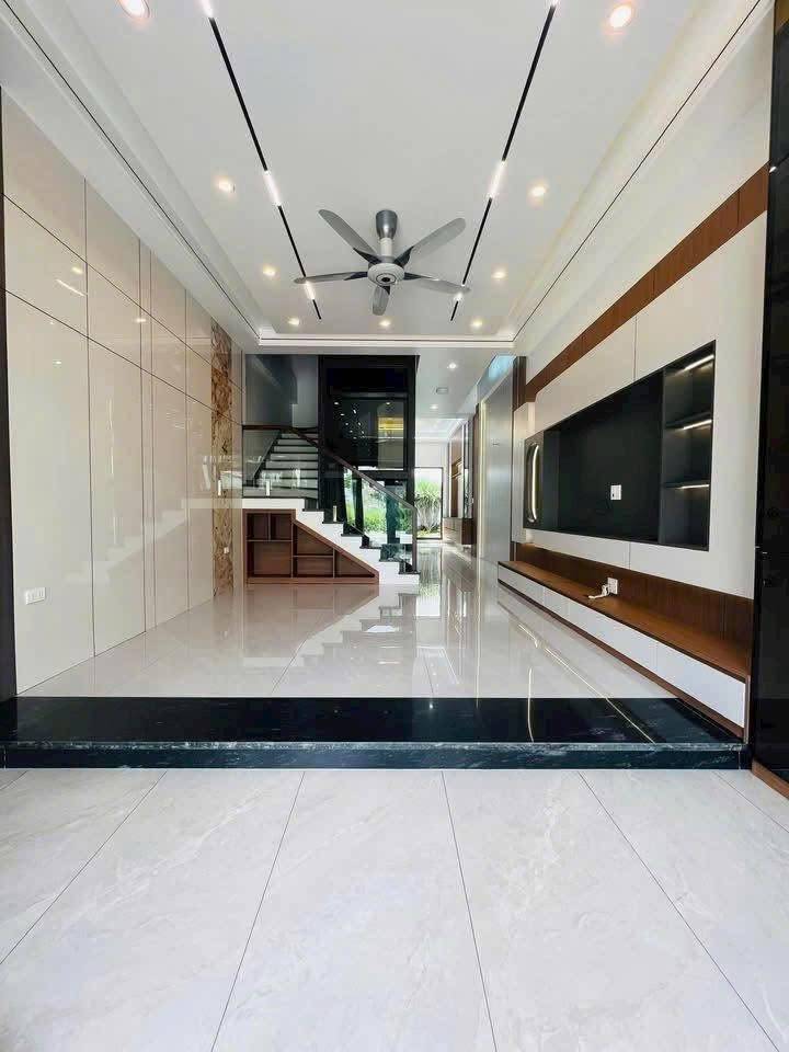 Bán nhà 4 tầng mặt phố KĐT Ngọc Châu Đồng Triều, Hải Dương, 72m2 mặt tiền 4.5m, thang máy