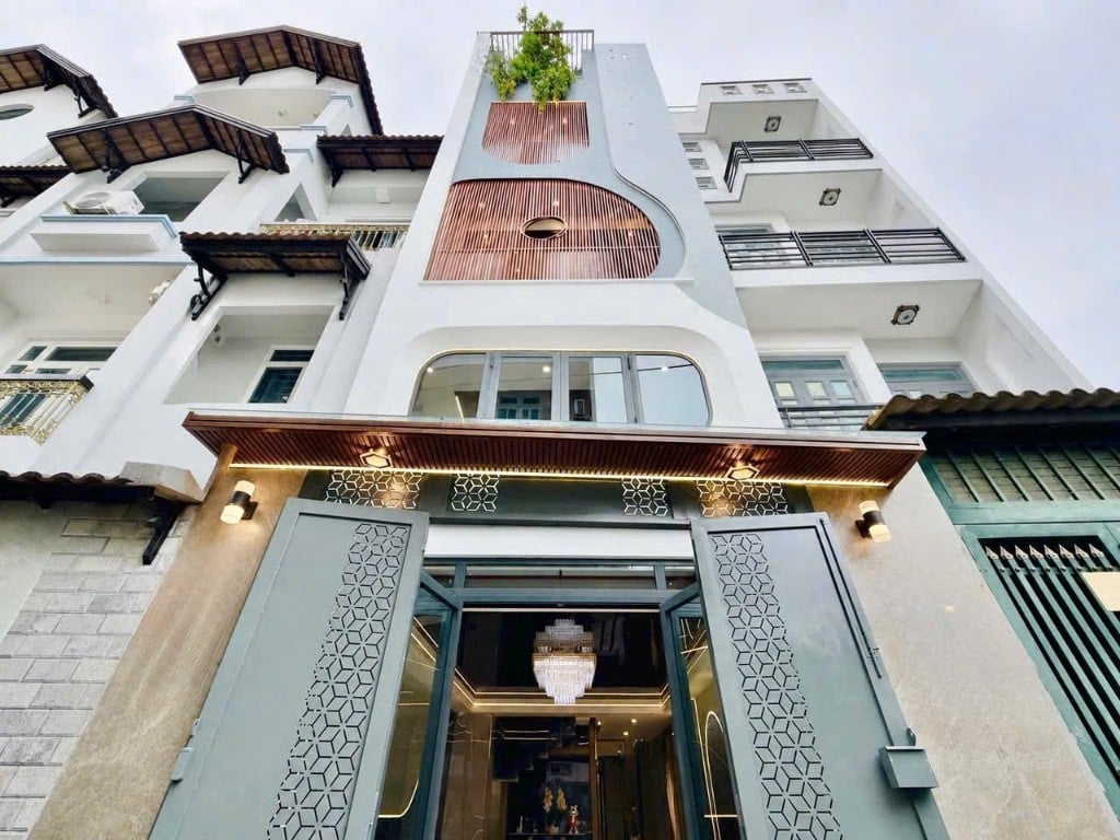Bán nhà Phạm Văn Bạch, Gò Vấp, 65m², 5 tầng, gara ô tô, thang máy, giá 9 tỷ