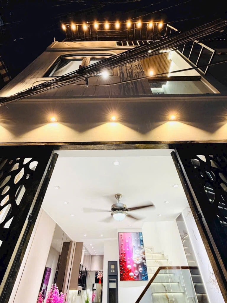 Bán nhà Quang Trung, Gò Vấp, dt 35m², 3PN, hẻm xe hơi, giá chỉ 4.48 tỷ