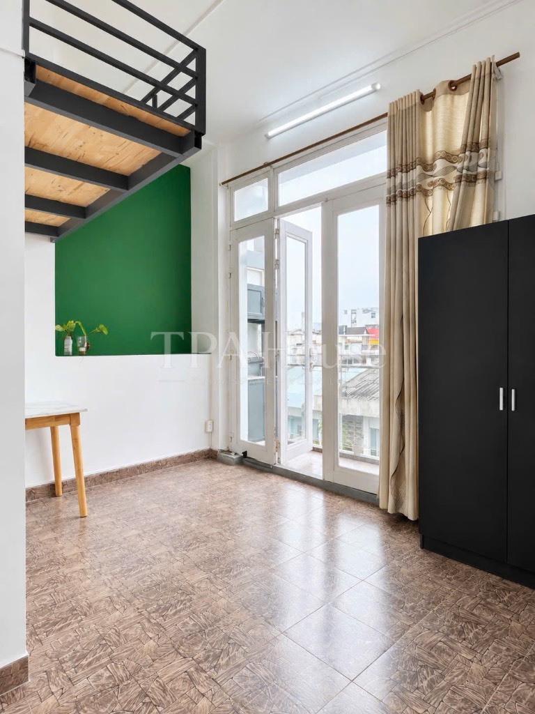 CHO THUÊ CĂN DUPLEX NGAY TÂN CẢNG, BÌNH THẠNH, SIÊU THOÁNG BAN CÔNG LỚN FULL NỘI THẤT MỚI
