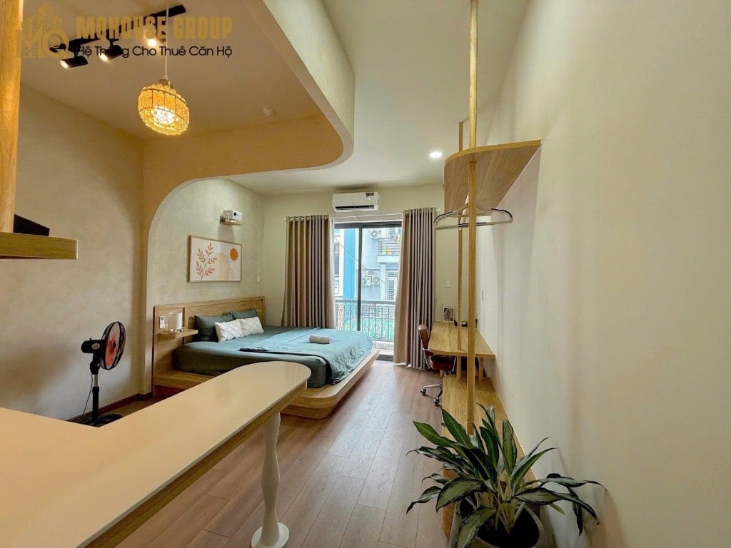 Cho thuê căn hộ đường Điện Biên Phủ, Bình Thạnh, ban công rộng, nội thất gỗ hiện đại