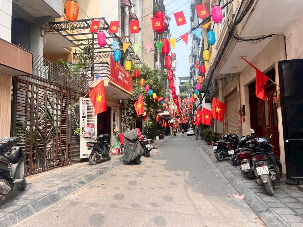 BÁN NHÀ PHÂN LÔ QUÂN ĐỘI VĂN CAO, TRUNG TÂM TÂY HỒ, VỈA HÈ KINH DOANH, 2 MẶT THOÁNG Ô TÔ, NỞ HẬU