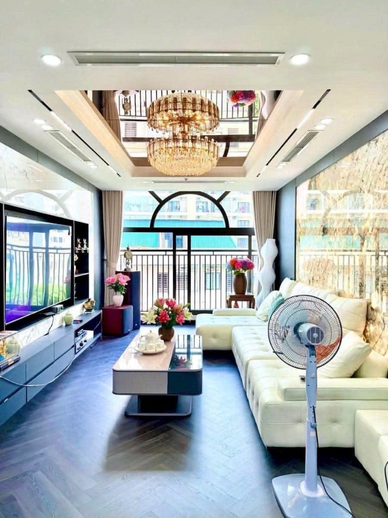 DUY NHẤT, BÁN CĂN DUPLEX PHỐ CÁT LINH, TRUNG TÂM ĐỐNG ĐA, Ở SƯỚNG Ô TÔ VÀO NHÀ, GIÁ 20 TỶ