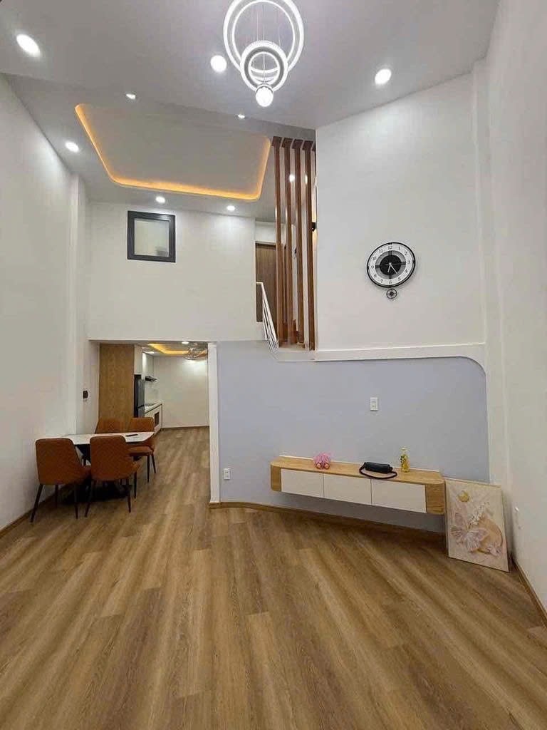 Cho thuê nhà Trường Chinh Tân Bình, 60m2, 3PN, giá thuê 12 triệu