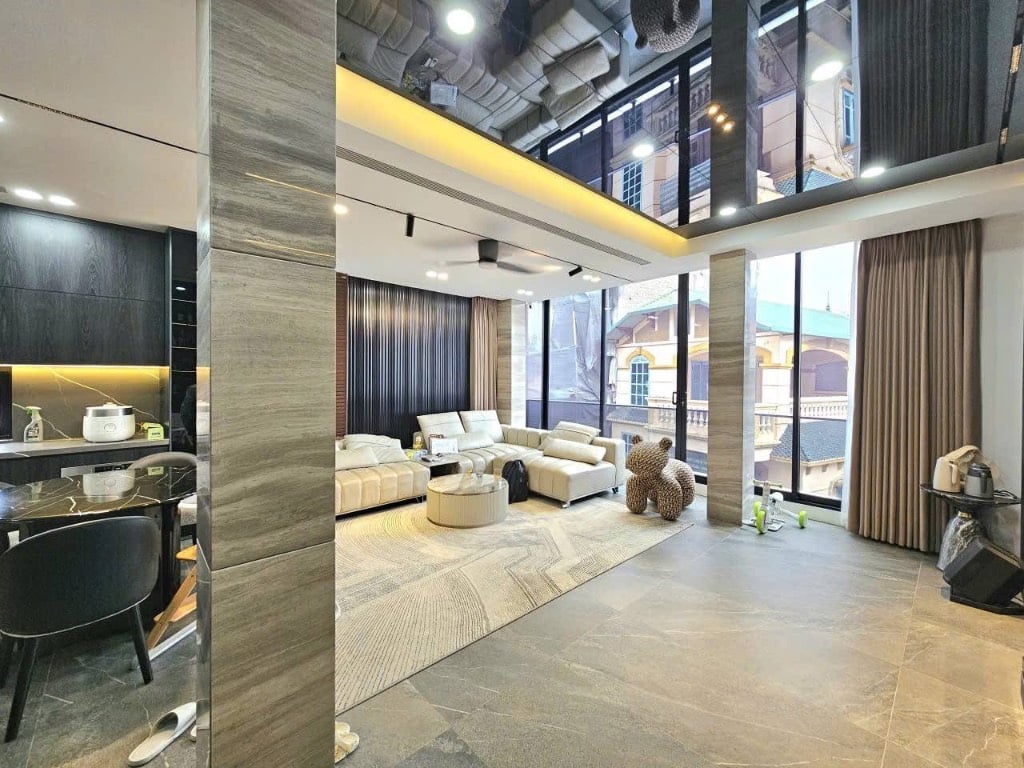 Bán nhà Đào Tấn Ba Đình, 60m2, 6 tầng, lô góc, thang máy, sổ riêng, giá 27 tỷ