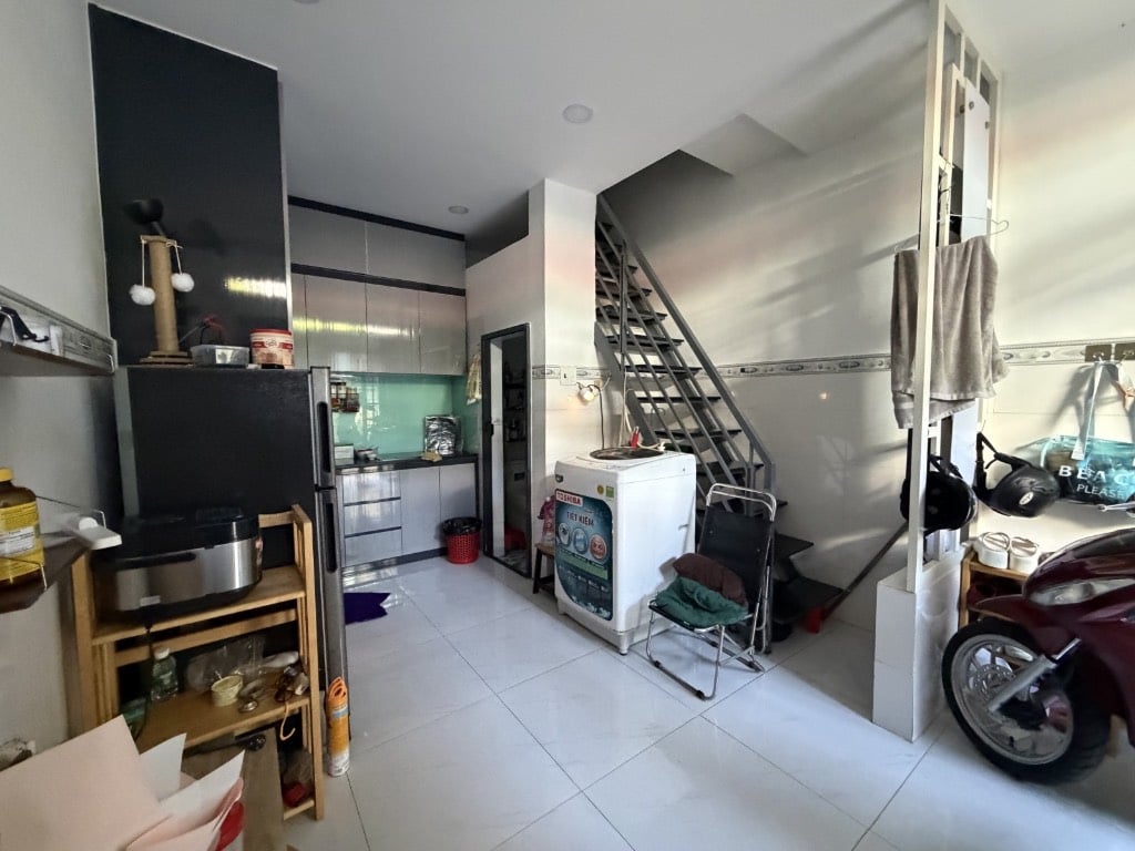 Bán nhà Lê Quang Định Bình Thạnh, 20m2, 2 tầng, 1PN, hoàn công đủ, giá 3,48 tỷ