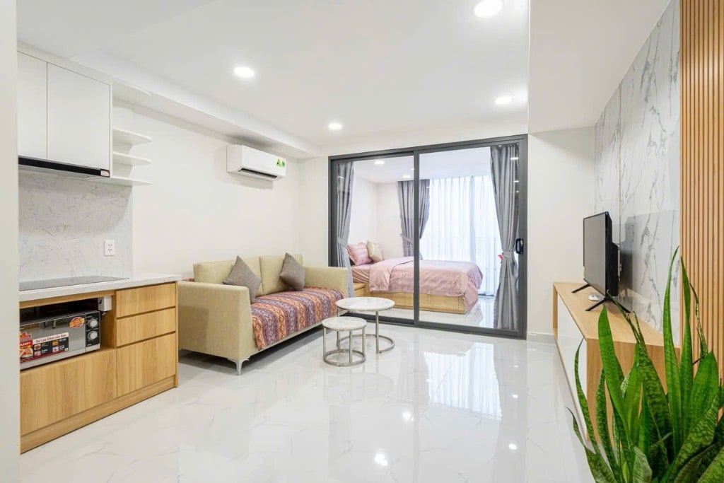 Cho thuê căn hộ Trần Đình Xu Quận 1, 45m2, ban công, tách bếp, giá 14,5 triệu