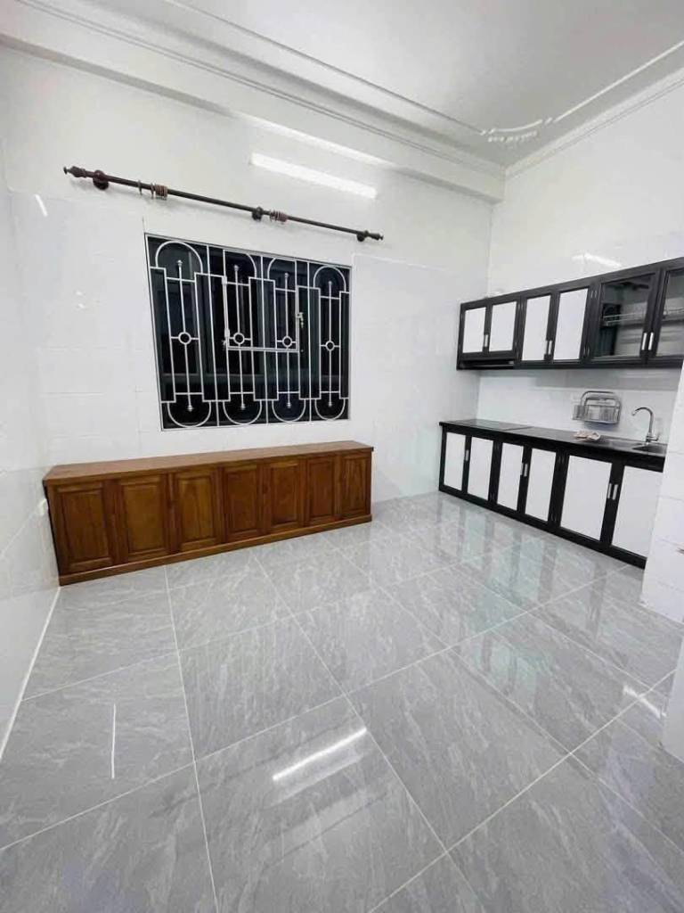 Nhà ngõ 29 Dịch Vọng, Cầu Giấy 50m x 4 tầng, 5 phòng, giá 14 triệu