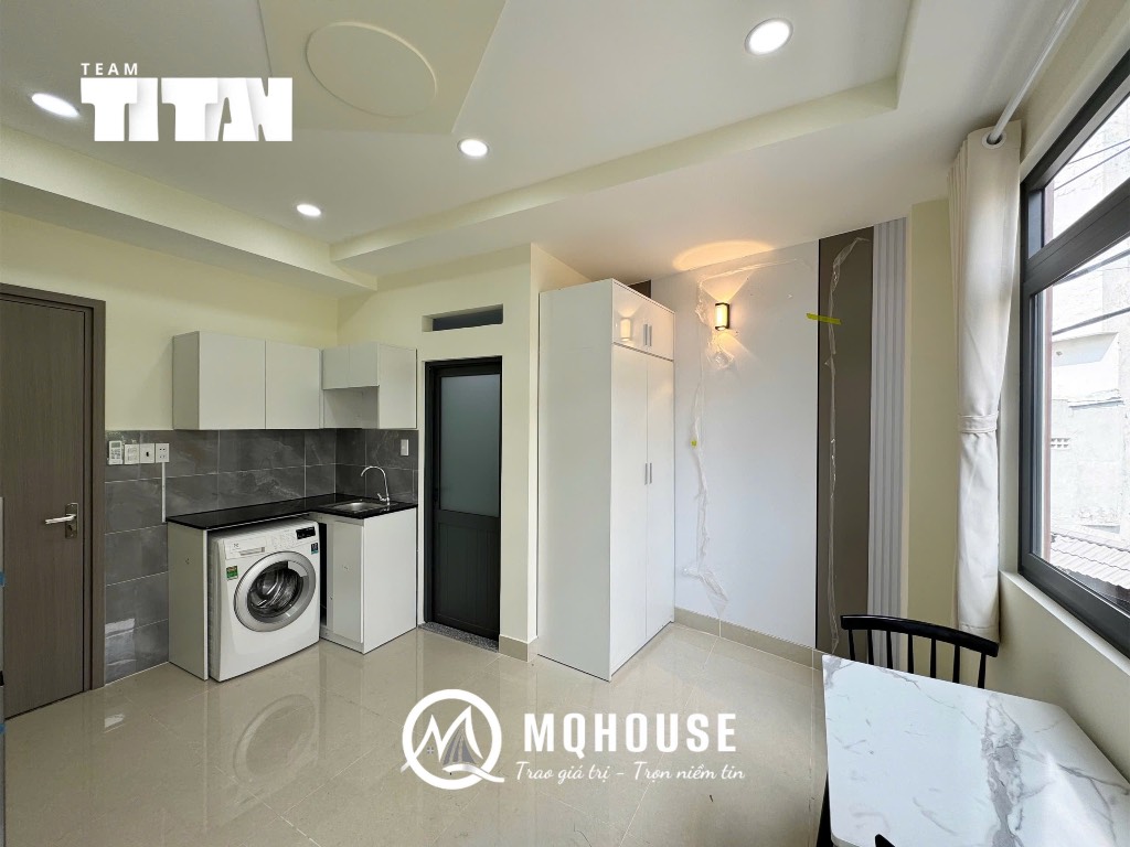 CHO THUÊ PHÒNG LÊ TRỰC BÌNH THẠNH, 40M2 TÁCH BẾP, MÁY GIẶT RIÊNG, NGAY CHỢ BÀ CHIỂU GIÁP QUẬN 1