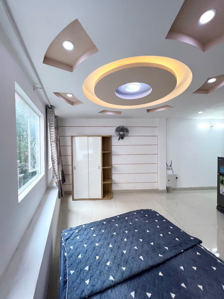 CĂN HỘ STUDIO NGUYỄN TRỌNG TUYỂN, PHÚ NHUẬN, FULL NỘI THẤT, CỬA SỔ TO, TÁCH BẾP