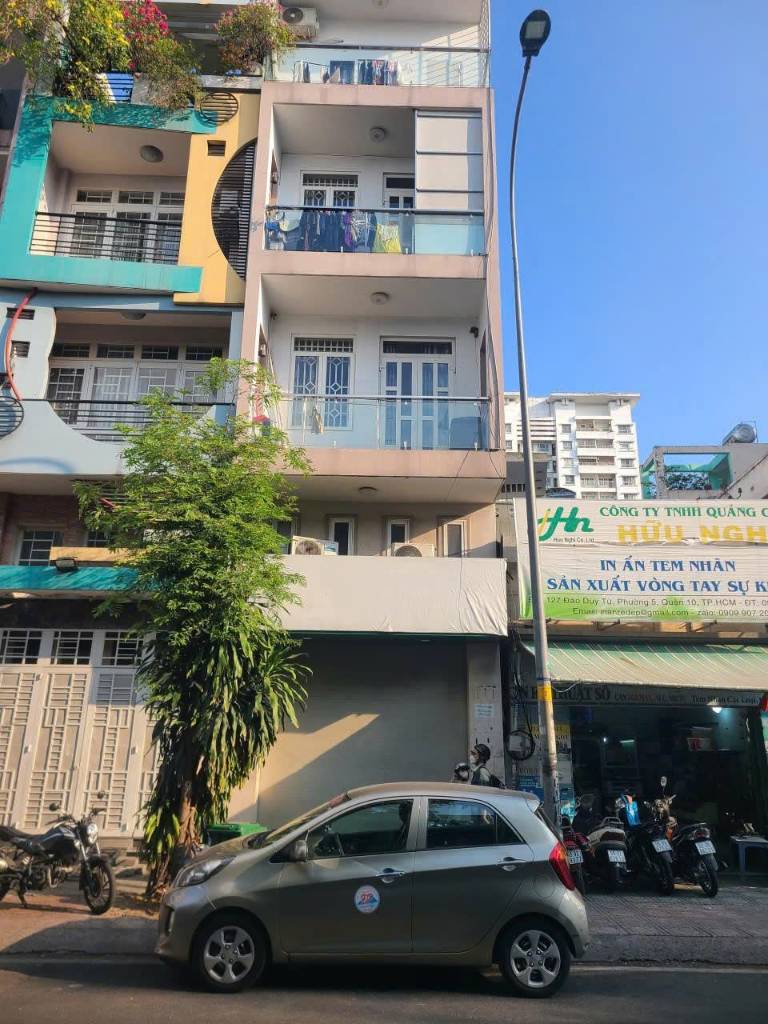 Bán nhà mặt tiền kinh doanh đường Đào Duy Từ, Quận 10, DT 4.1x13m 5 tầng giá 21.5 tỷ