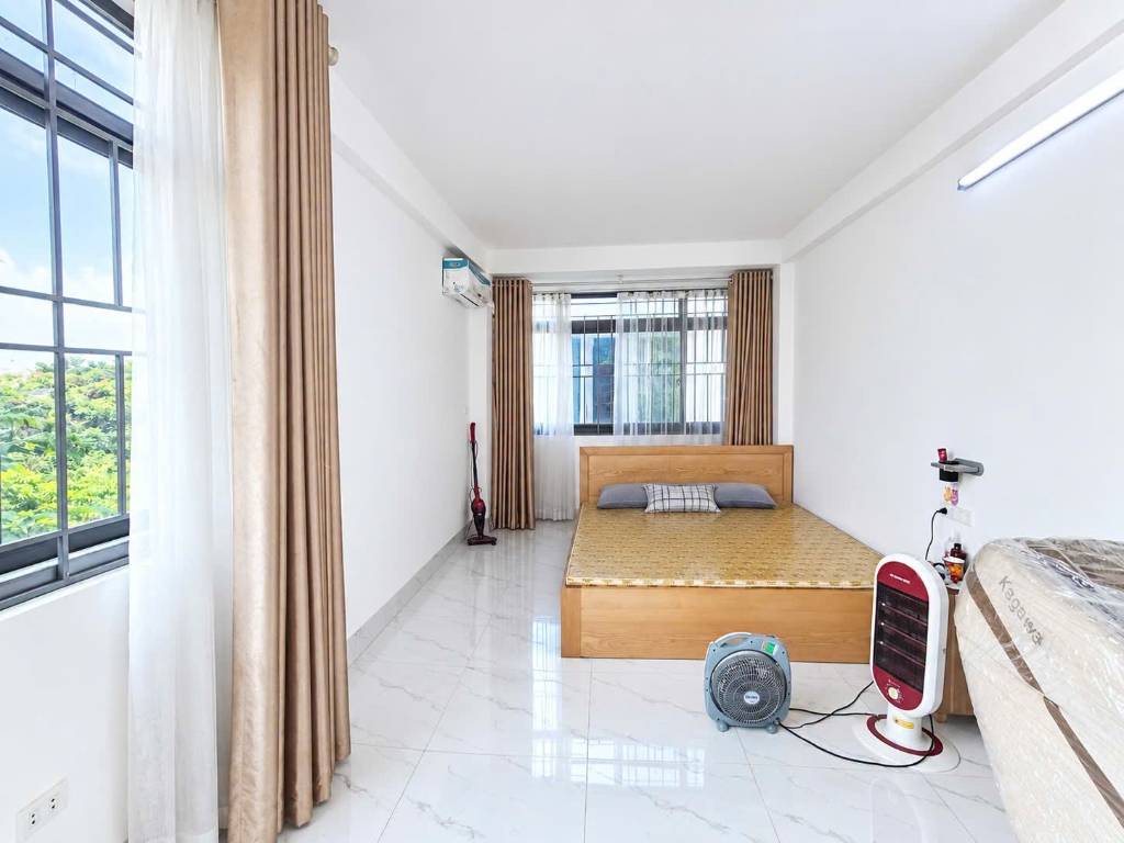 Cho thuê nhà riêng gần Vinsmart City Tây Mỗ, 3PN 3WC, có chỗ để xe, giá 7,5tr