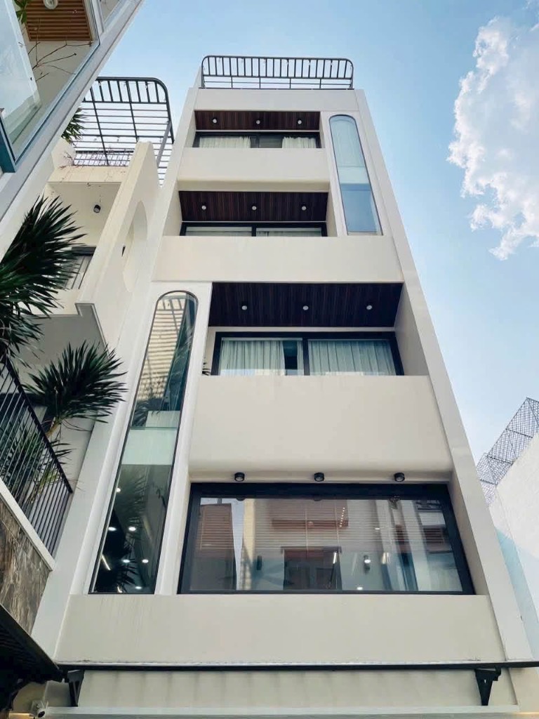 Cho thuê nhà Nguyễn Tư Giản Gò Vấp, 60m², 6 tầng, gara ô tô, giá 27tr