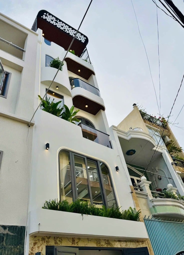 Продаётся дом, 3 спальни, 45 м², Gò Vấp
