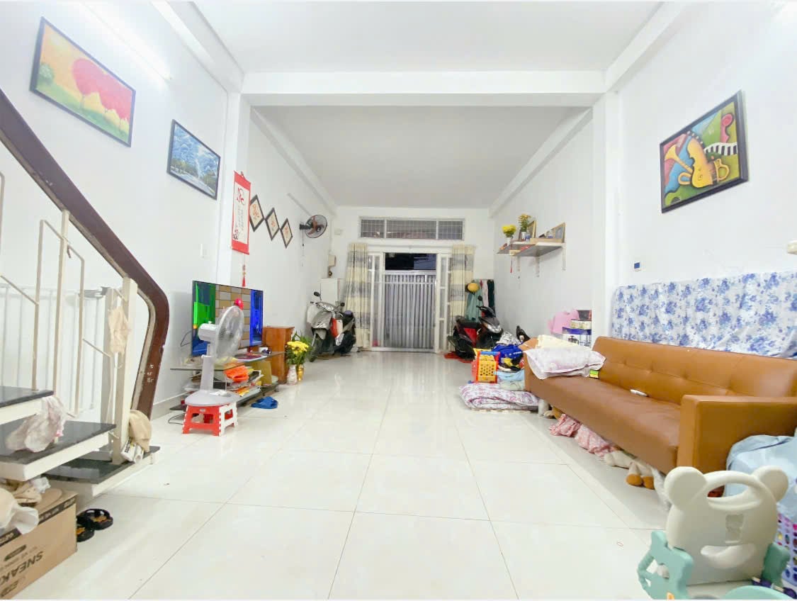 Bán nhà riêng 44m² phố Khâm Thiên, Đống Đa, lô góc, cho thuê 50tr/tháng