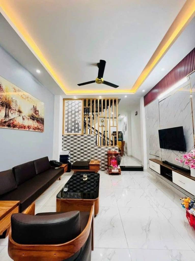 Nhà Nghĩ Dưỡng, Xe Hơi Ngủ Nhà Ngay Phạm Văn Đồng, 90M2 Giá Hơn 5 Tỷ ( Thương Lượng )