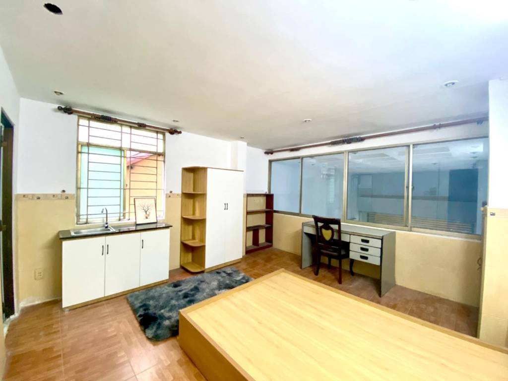 Studio full nội thất - cửa sổ trời thoáng - ngay sân bay Tân Sơn Nhất, Tân Bình