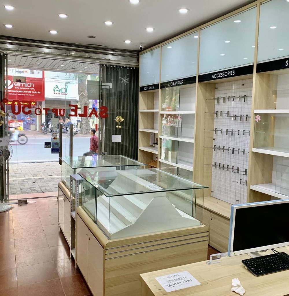 Cho thuê biệt thự sân vườn 279 Võ Thị Sáu Quận 3 diện tích 1.330m2 giá 420 triệu