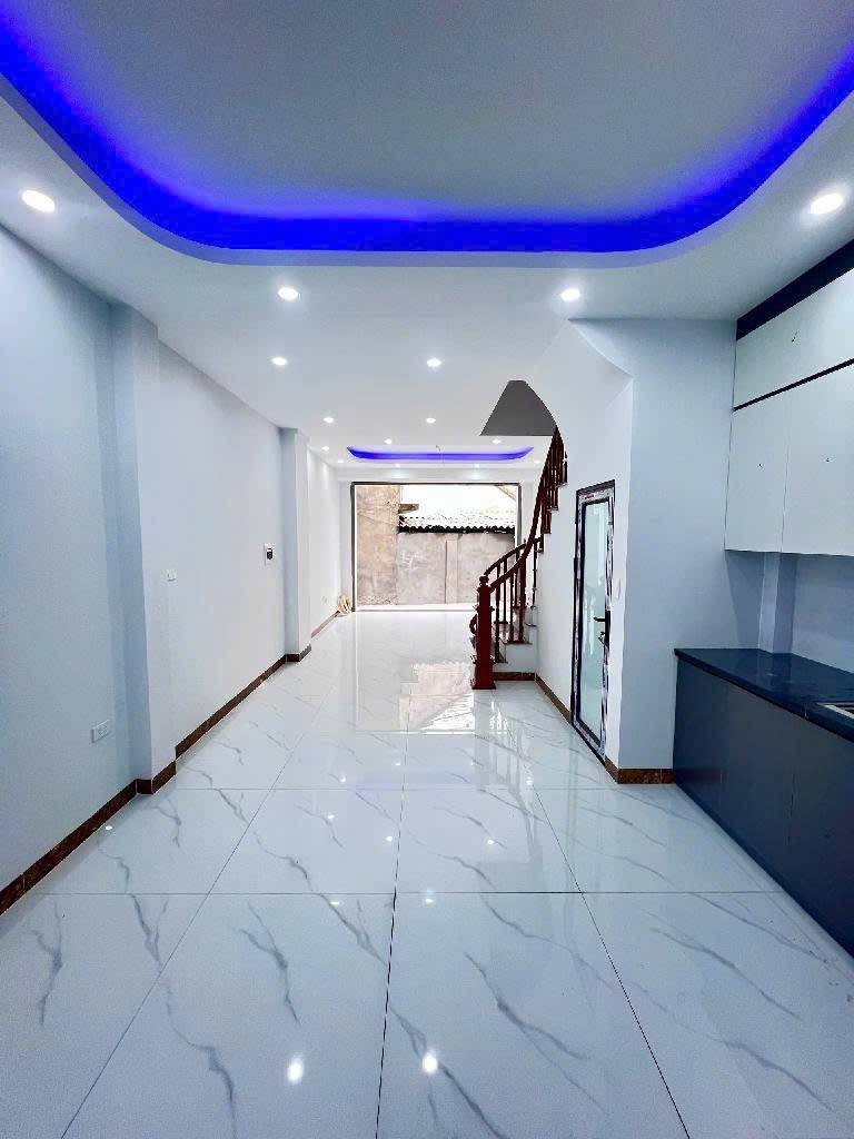 Bán nhà Đh Công Nghiệp-Lai Xá mới đét, 35m 5 tỷ 150tr, sân thượng view triệu $