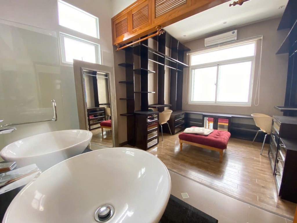 Cho thuê nhà biệt thự liền kề 95m² dự án The Standard Tân Uyên Bình Dương nội thất cơ bản